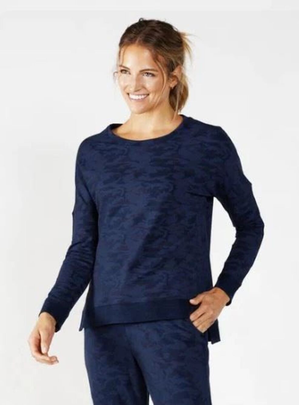 Tasc $84 Riverwalk French Terry Sweatshirt Navy Camo Bamboo Womens XS NEW